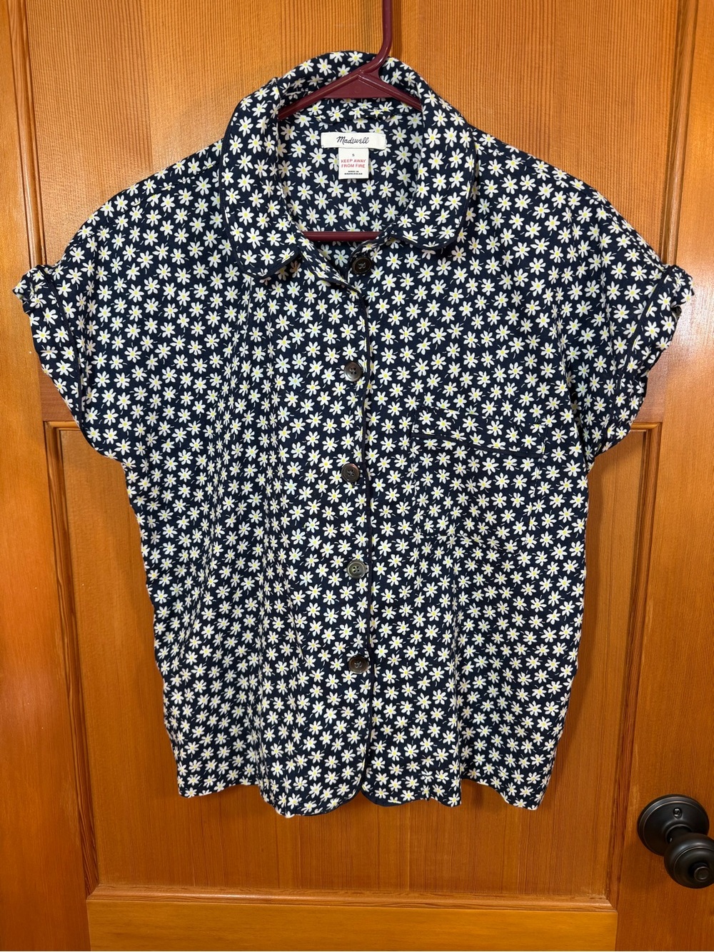 Madewell Navy Button-Front Daisy Print Short Sleeve Top